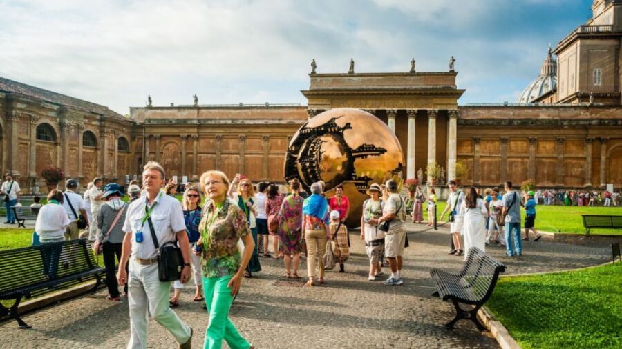 Best of the Vatican: Fast Track Highlights - St. Peter’s Basilica shortcut: when priority access works and when it doesn’t
