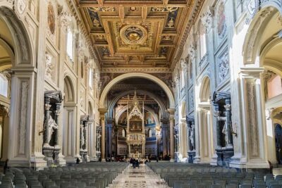 Catacombs, Vatican Museums, Sistine Chapel and Roman Basilicas Private Tour - Santa Maria Maggiore: a basilica with pagan roots and a snowfall legend