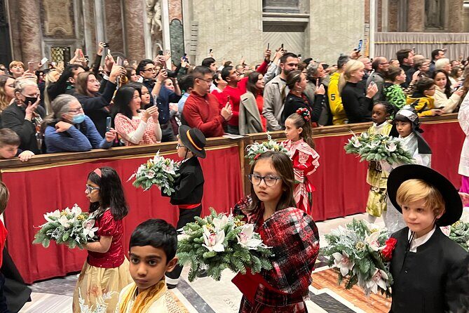 Christmas Eve Mass at the Vatican with Pope Leone XIV Private - Why this Christmas Eve Mass setup matters