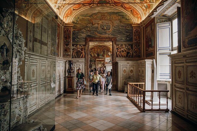 Early Vatican Museums Tour: The Best of the Sistine Chapel - Stop 1: Vatican Museums early entry (and the Pinecone Courtyard globe)