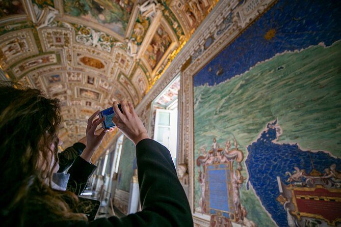 Family Friendly Private Vatican Tour and Sistine Chapel - What the art historian adds (and why it helps kids)
