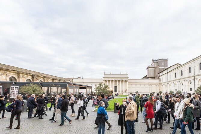 Guided Tour Vatican Museums & Sistine Chapel with Basilica Access - Headsets, Max 16, and Real-World Guide Quality
