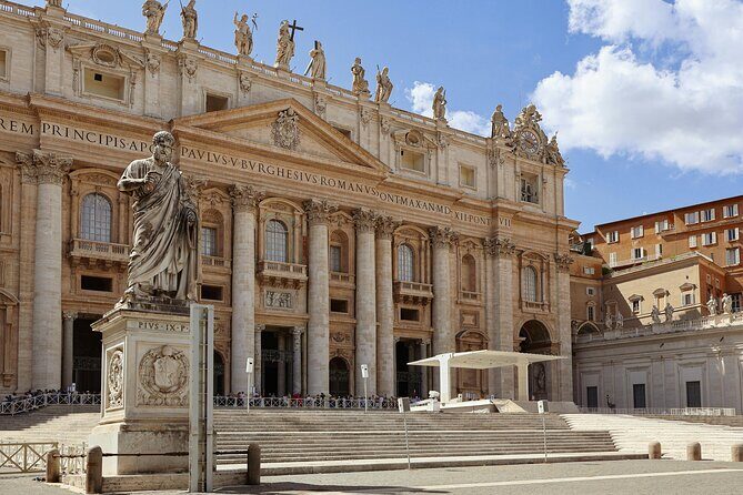 Private Tour Vatican Museums & Sistine Chapel Skip the line - Vatican Museums Stop: Raphael Rooms, Gallery of Maps, and the Clockwork Path