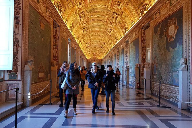 Private Vatican Museums Hidden Gems Tour with Optional Pick-Up - St. Peter’s Basilica: the shortcut, then the Bernini loop