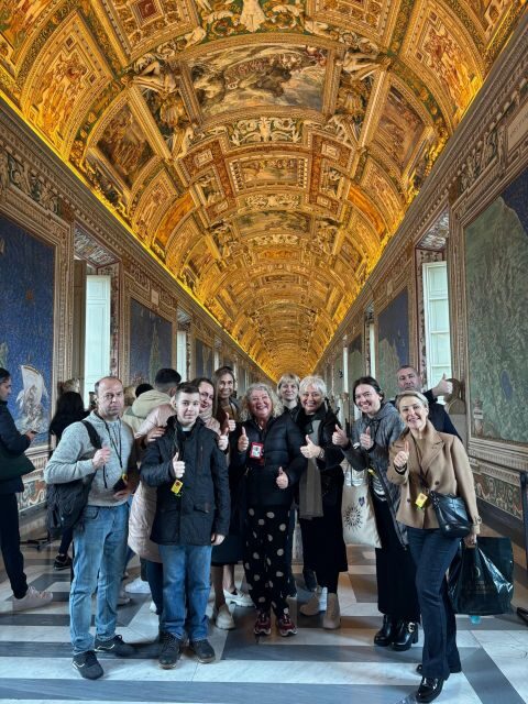 Rome: Excursion to the Vatican Museums - Vatican Museums highlights: Courtyard of the Pigna, Chiaramonti, and Palazzo Belvedere statues