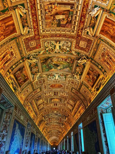 Rome: Fast-Track Ticket to Vatican Museum & Sistine Chapel - Sistine Chapel: what to focus on besides the obvious ceiling