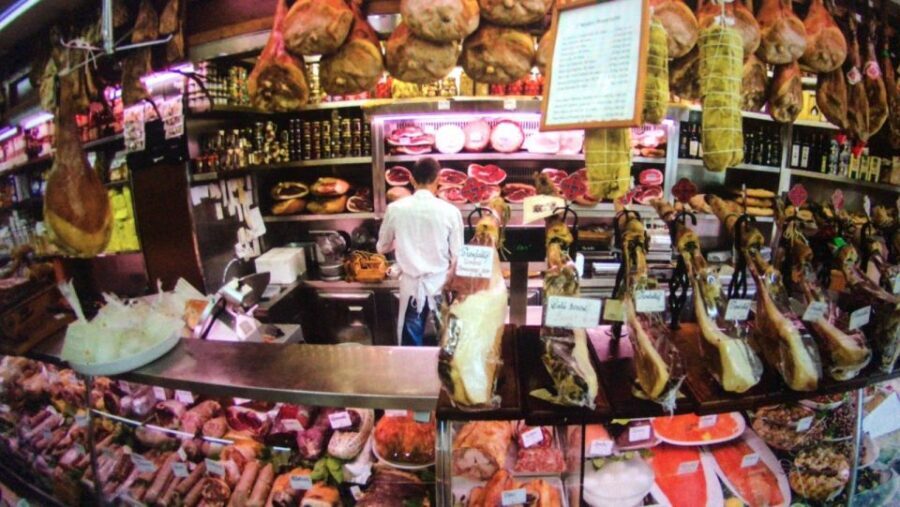 Rome: Food Tour near Vatican City with Wine - Ending with Artisanal Gelato (and Not Wasting It)