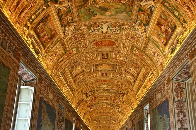 Rome in a day private Tour with Vatican Museums and taxi transfer - Piazza Venezia and the Power Map of Modern Rome