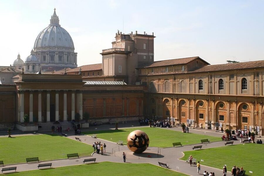 Rome in a day: Vatican, Colosseum and Forum Private Tour - Guide Power: Why Massimo Gets Real Praise