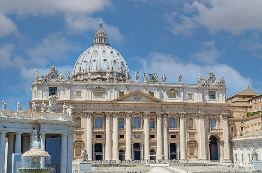 Rome in a Day: Vatican & Colosseum Combined Guided Tour - Roman Forum and Palatine Hill: the fast track to understanding Rome