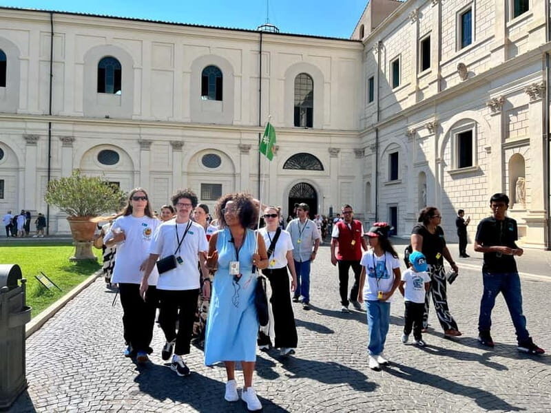 Rome: Sistine Chapel, Vatican Museums and Basilica Tour - Vatican Museums rooms: how the tour hits the big masterpieces