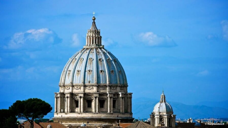 Rome: St Peter's Basilica & Papal Tombs Tour with Dome Climb - Inside St. Peter’s Basilica: Gold Details, Bernini, and La Pietà