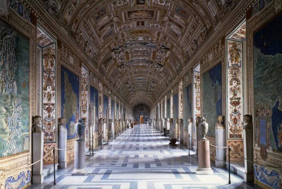 Rome: Vatican Museums and Sistine Chapel Tour with Ticket - Meeting at CheckandGo Tours: where you’ll start your sprint