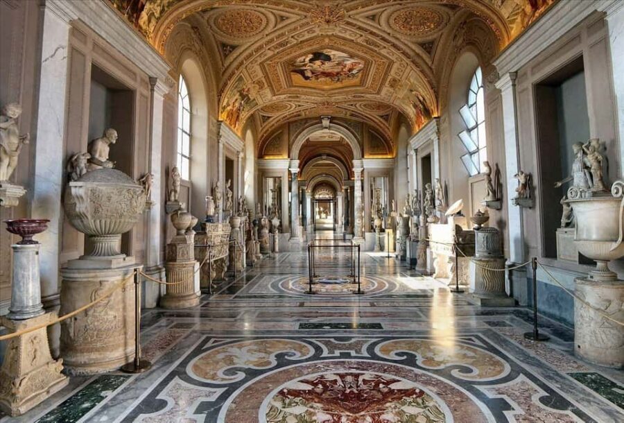 Rome: Vatican Museums, Sistine Chapel and St. Peter's Tour - What to bring (and what to leave at home)