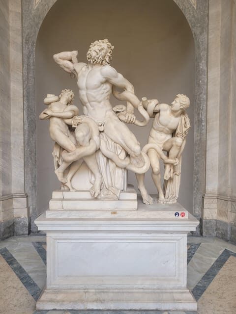 Rome: Vatican Museums & Sistine Chapel Entrance and Tour - Meeting CityRomeTours and Getting Set for Security