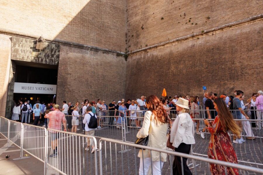 Rome: Vatican Museums & Sistine Chapel Fun Tour with Entry - Should you book this Vatican Museums & Sistine Chapel fun tour?