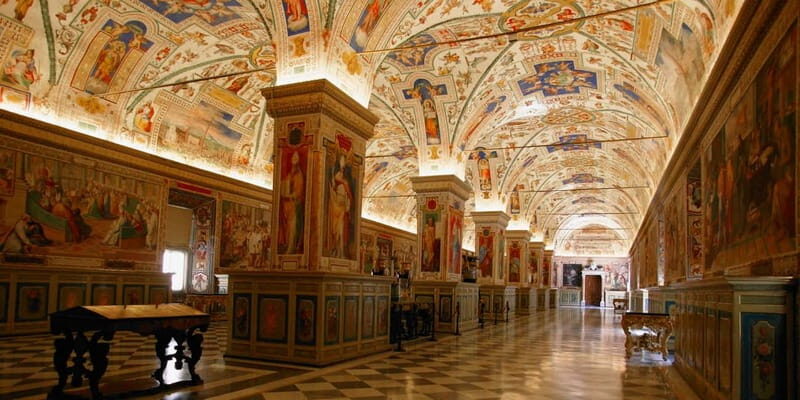 Rome: Vatican, Sistine Chapel & St.Peter's Basilica Tour - Skip-the-Line Check-In at Via Germanico 16