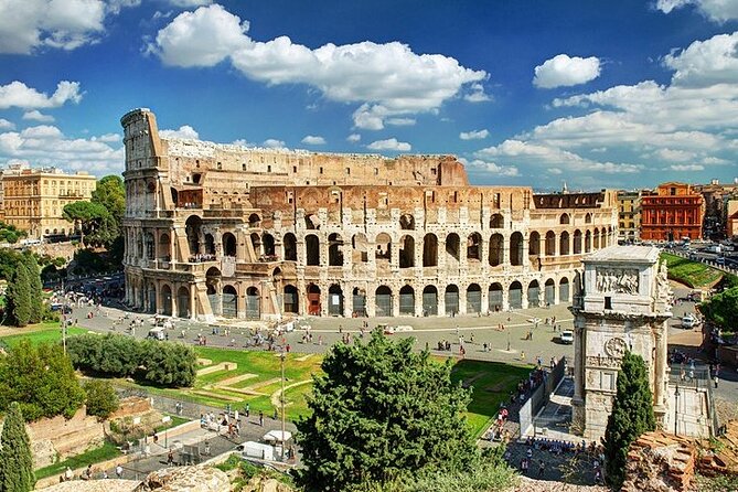 Rome's Best Guided Tour Colosseum and Vatican Museums 2 Days - How the private car makes Rome feel smaller