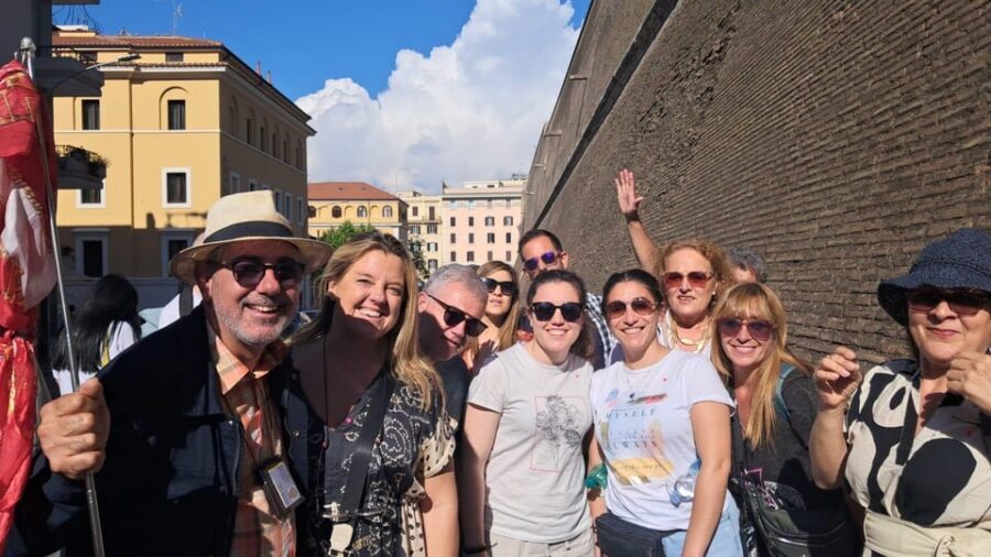 Sistine Chapel and Vatican Museums Guided Tour Skip the Line - Meeting at Bar Tre Caffe: simple start, smart timing