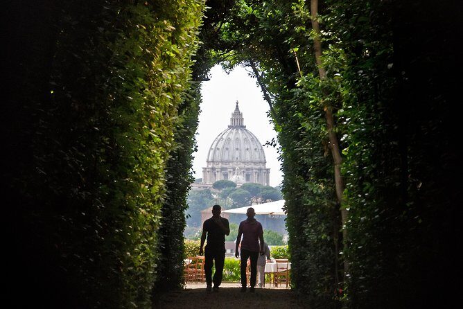 Skip the Line Tour: Vatican Museums and Sistine Chapel - St. Peter’s Basilica and La Pieta: what you gain by staying on schedule