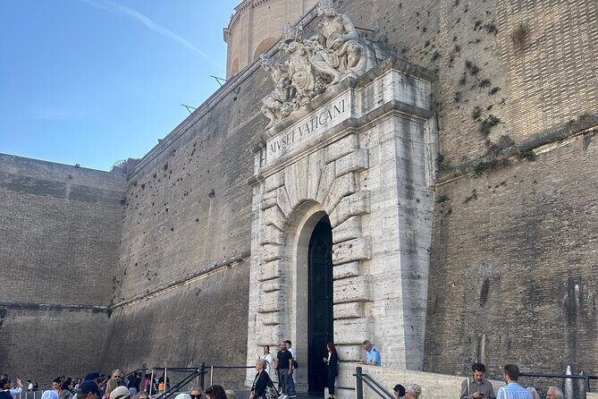 Skip the Line: Vatican and Sistine Chapel with Guided Tour - Who should book this tour (and who might not)