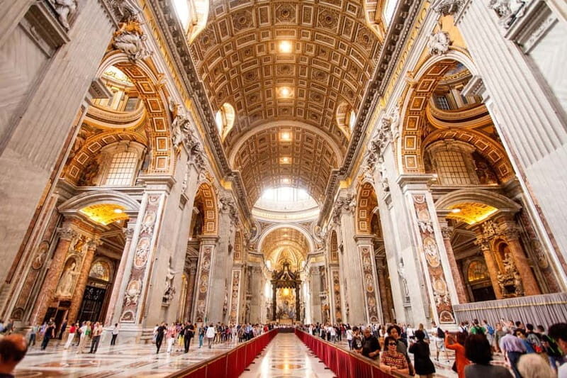 St Peter's Basilica Express Guided Tour with Dome Climb - A practical “express” plan for a famously busy basilica