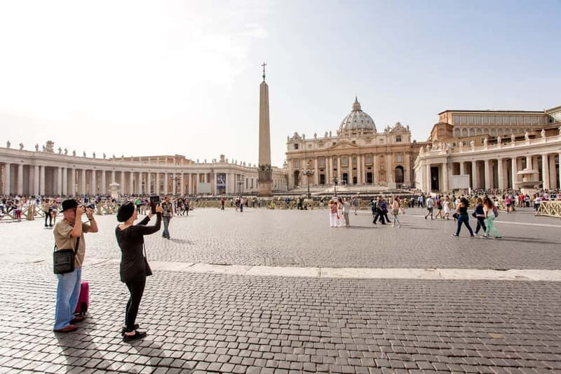 St Peter's Basilica Express Guided Tour with Dome Climb - Papal tombs with a digital tour: freedom without losing the thread