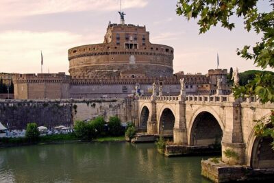 Transfer Fiumicino Airport from/to Vaticano shuttle bus - The departure times that make planning easier (not harder)