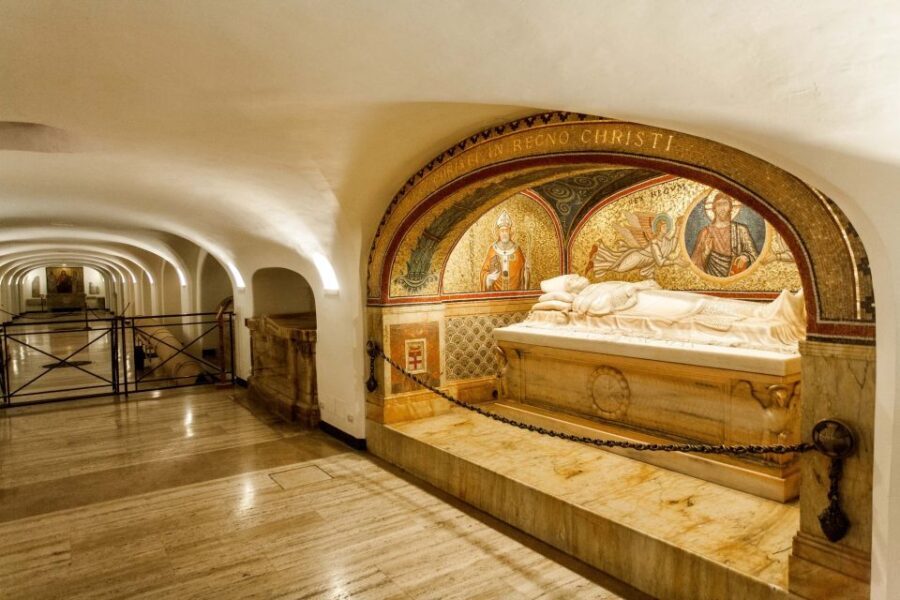 Vatican City: Skip-the-Line Vatican Museums & Sistine Chapel - Raphael Rooms to Michelangelo: The Art Route That Makes Sense