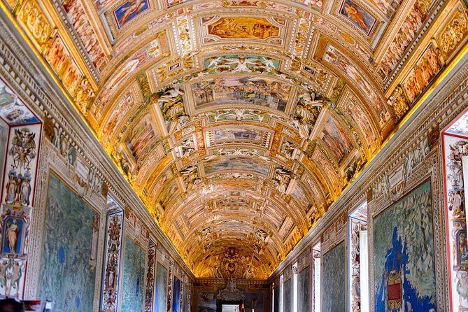 Vatican Museums and Sistine Chapel Skip the Line Guided Tour - Sound and group control: the headset helps, unless it doesn’t