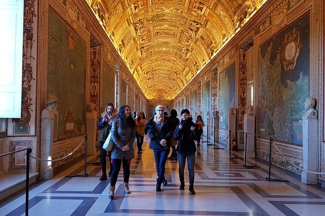 Vatican Museums, Sistine Chapel and S. Peter's - Private Tour - Sistine Chapel in 30 minutes: what to watch for when time is short