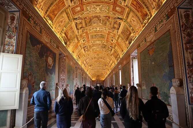Vatican: Museums & Sistine Chapel Skip-the-Line Ticket - Bags, Cloakrooms, and the Do-Not-Bring List