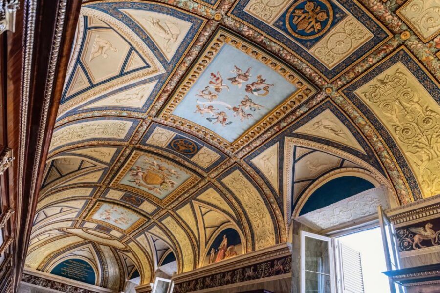 Vatican Museums & Sistine Chapel Tour with Optional Basilica - Vatican Museums highlights: why the guide helps you pick the right rooms