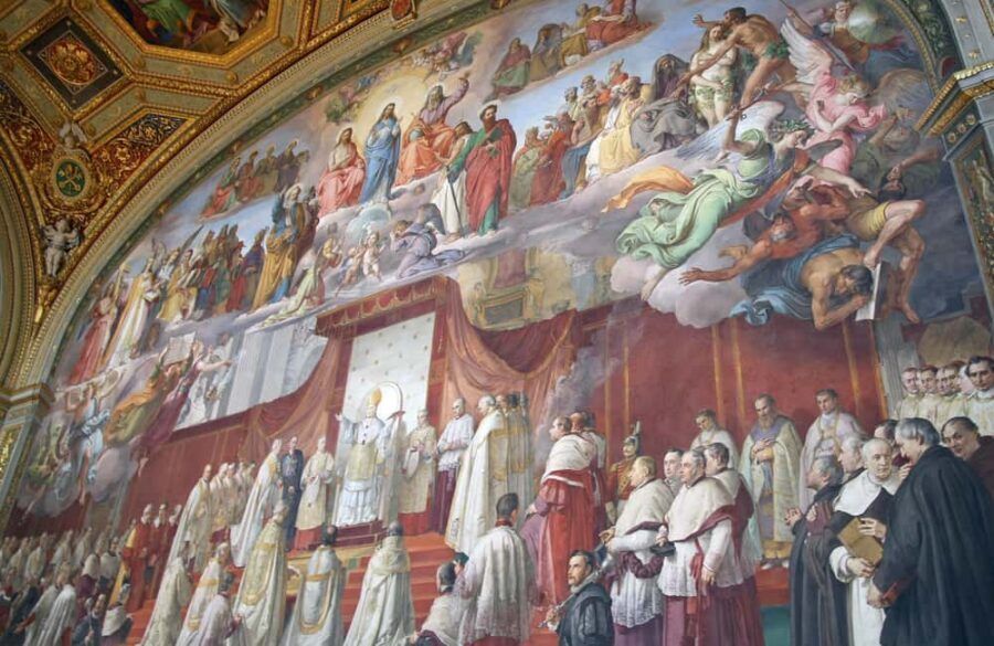 Vatican: Priority Entry to Vatican Museums an Sistine Chapel - Rules, dress, and behavior that keep you moving