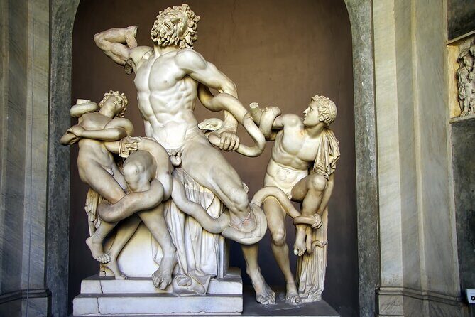 Vatican, Sistine Chapel & St. Peter Basilica Tour with Dome Lift - Timing, crowds, and why late start times can feel rushed