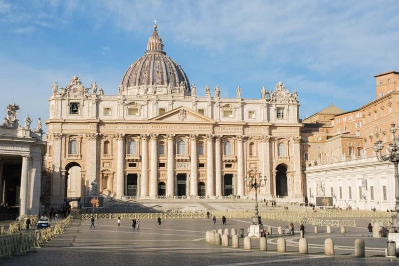 Vatican: St. Peter’s Basilica, Dome Climb & Papal Tombs Tour - Security at the Basilica: plan for a wait even with an early slot
