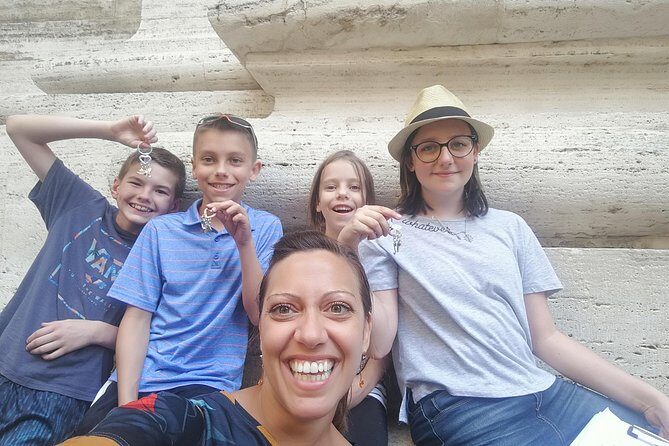 Vatican Tour for Kids & Families in Rome with local guide Alessandra - Sistine Chapel: how to handle the rules and still enjoy the art