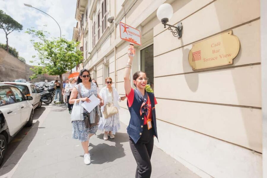 Vatican: Vatican Museums Sistine Chapel Skip-the-Line Ticket - Sistine Chapel: rules, timing pressure, and how to enjoy the silence