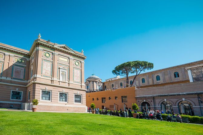 Vatican VIP Early Entrance 8:00 AM - St. Peter’s Basilica shortcut: less line, more awe time